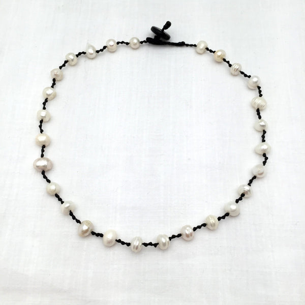 Magdalena knotted pearl necklace - Abrazo Style Shop