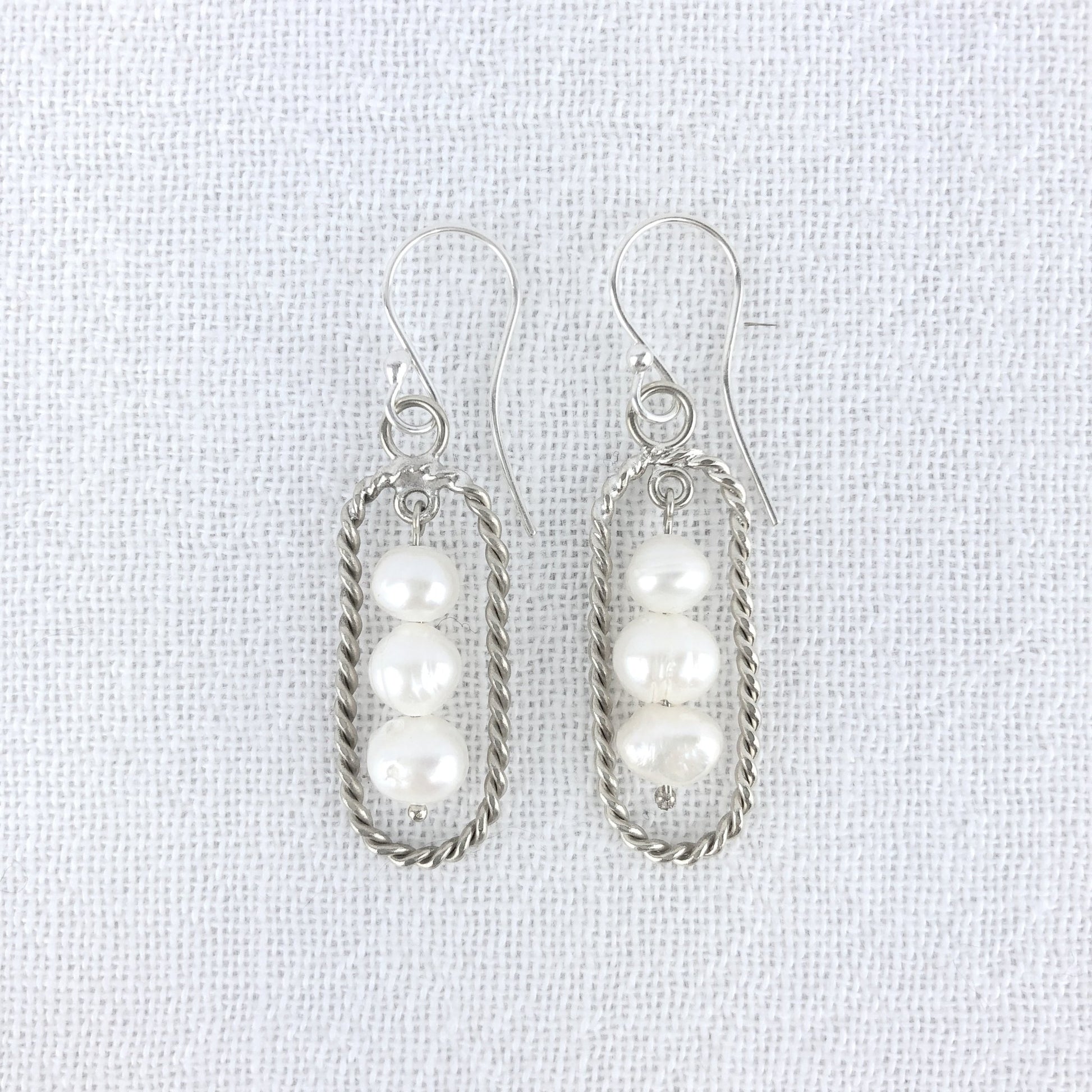 Perla - trio pearl earrings - Abrazo Style Shop