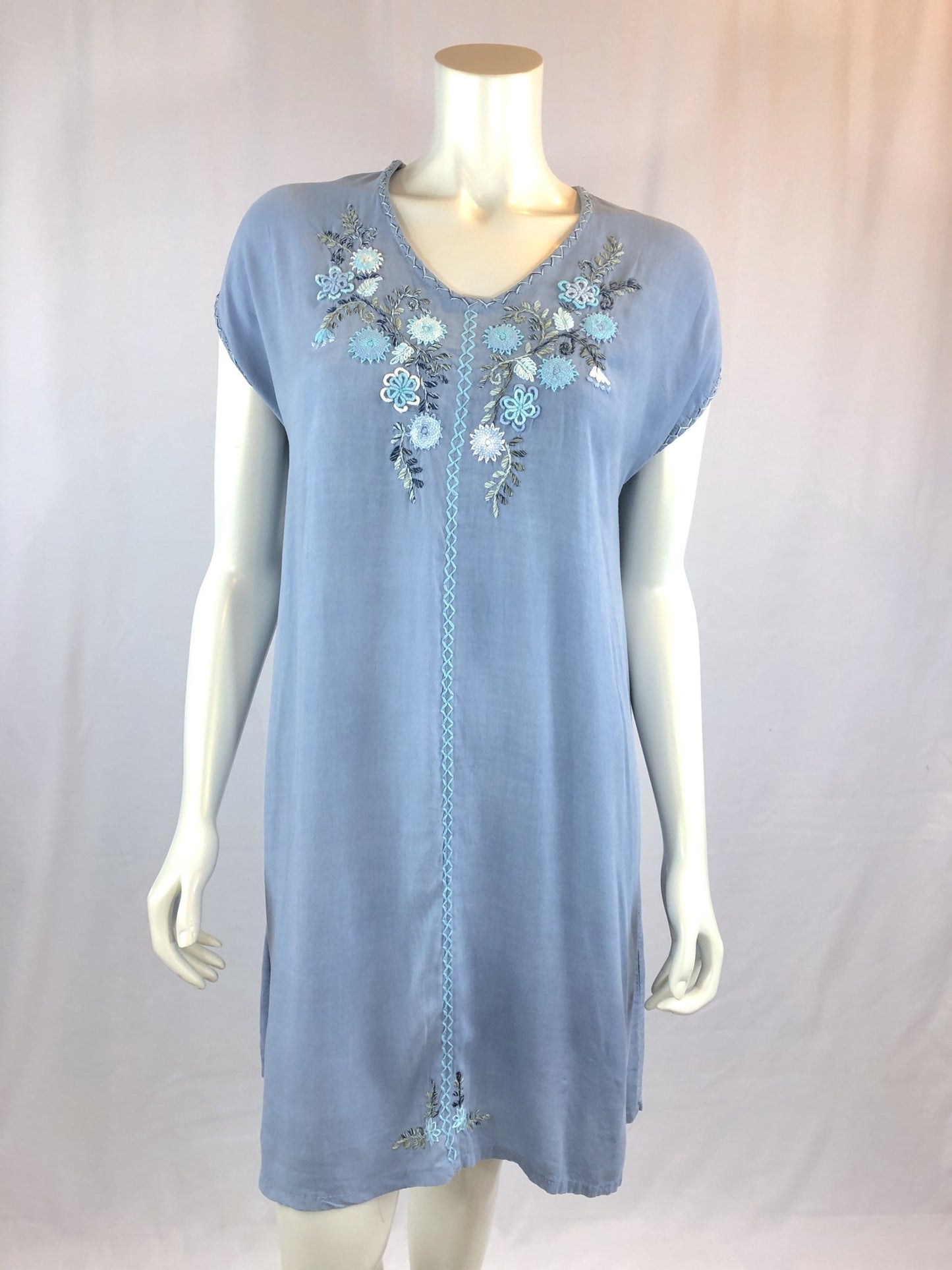 Felisa - light blue garden dress - Abrazo Style Shop